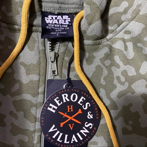 NWT Star Wars Mandalorian Hoodie Sz L, get this outta my closet, I hate StarWars - Picture 5 of 6